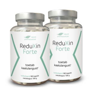 Natural Pharmaceuticals'i kaks läbipaistvat klaaspurki toidulisandit ReduXin Forte, mis on kõrvuti asetatud. Mõlemal purgil on hõbedane kork ja see sisaldab valgeid kapsleid.